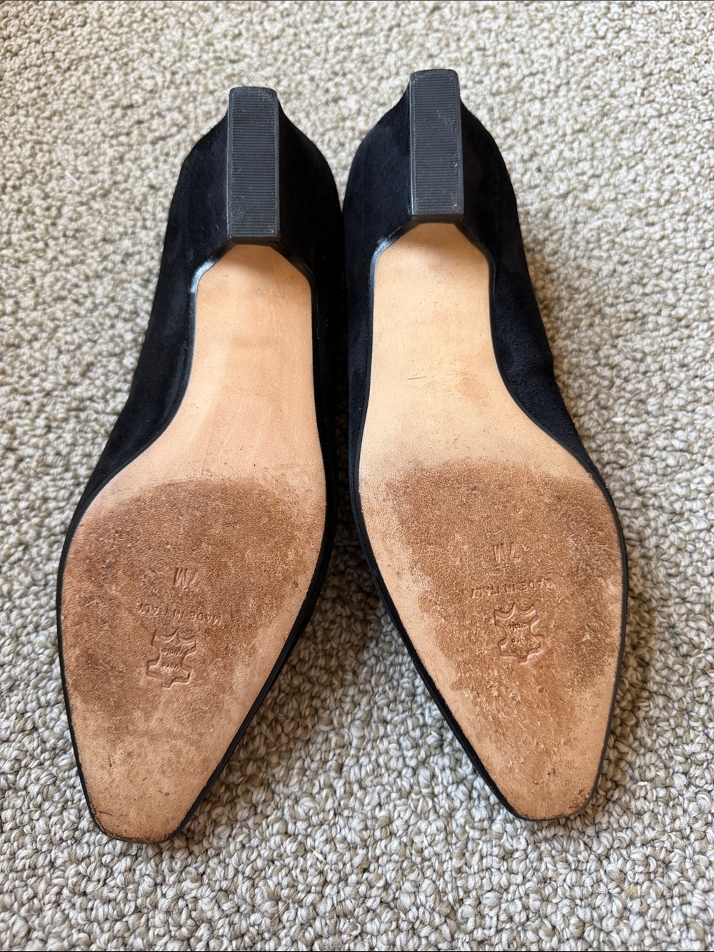 Vintage 70s 80s Florence Studio Studded Gold Kitten Heels Black Pump 7 - Picture 7 of 8